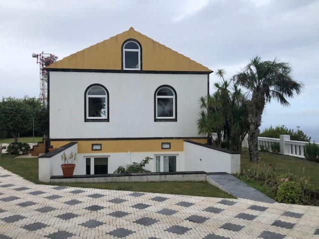 A Quinta Das Flores- Casa Do Miradouro ซังตาครูซ ดัส ฟลอริช ภายนอก รูปภาพ