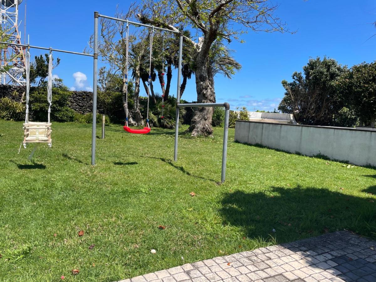 A Quinta Das Flores- Casa Do Miradouro ซังตาครูซ ดัส ฟลอริช ภายนอก รูปภาพ